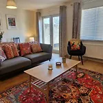 Refurbed Modern & Stylish 3bd - Garden Pets Ok Feriehus Dublin