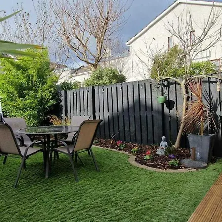 Refurbed Modern & Stylish 3bd - Garden Pets Ok Ferienhaus *