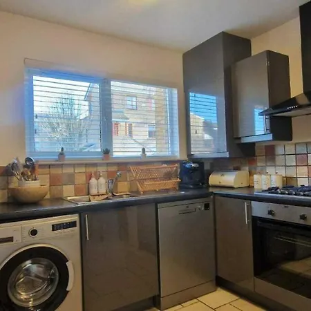 Ferienhaus Refurbed Modern & Stylish 3bd - Garden Pets Ok