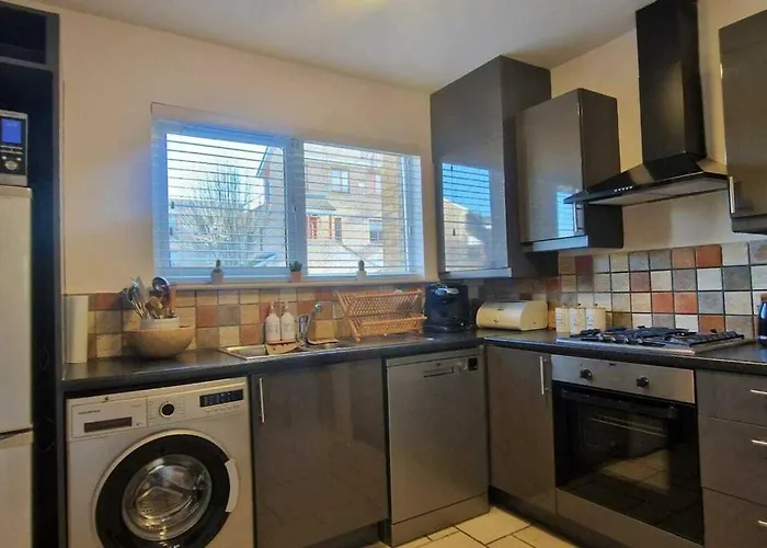 Feriehus Refurbed Modern & Stylish 3bd - Garden Pets Ok